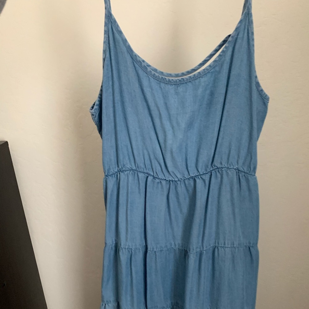 denim looking dress !! very soft, worn ONCE